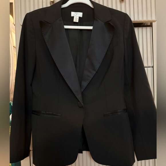 LOFT Jackets & Blazers - LOFT Black Wool Blend Blazer